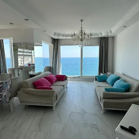 Konyaalti Denizin Uestuende Gemi Ev Apartment Antalya